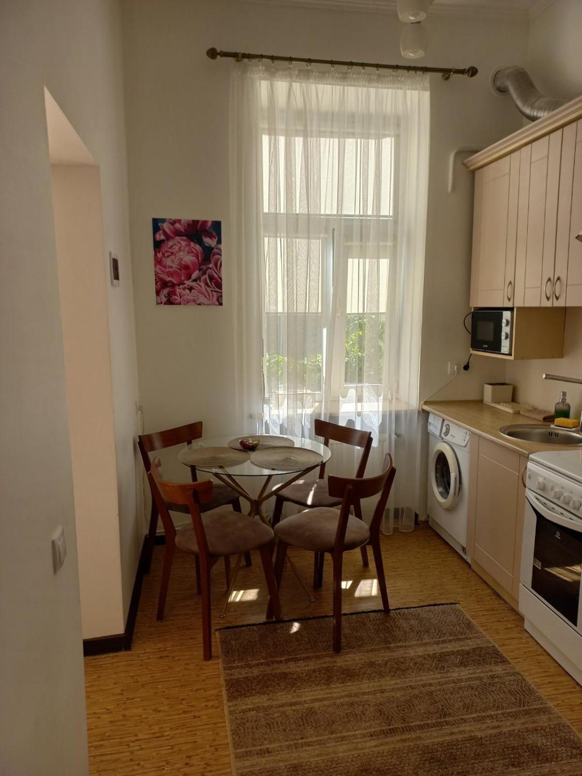 Wonderful Apartment Near The Old City Львов Экстерьер фото