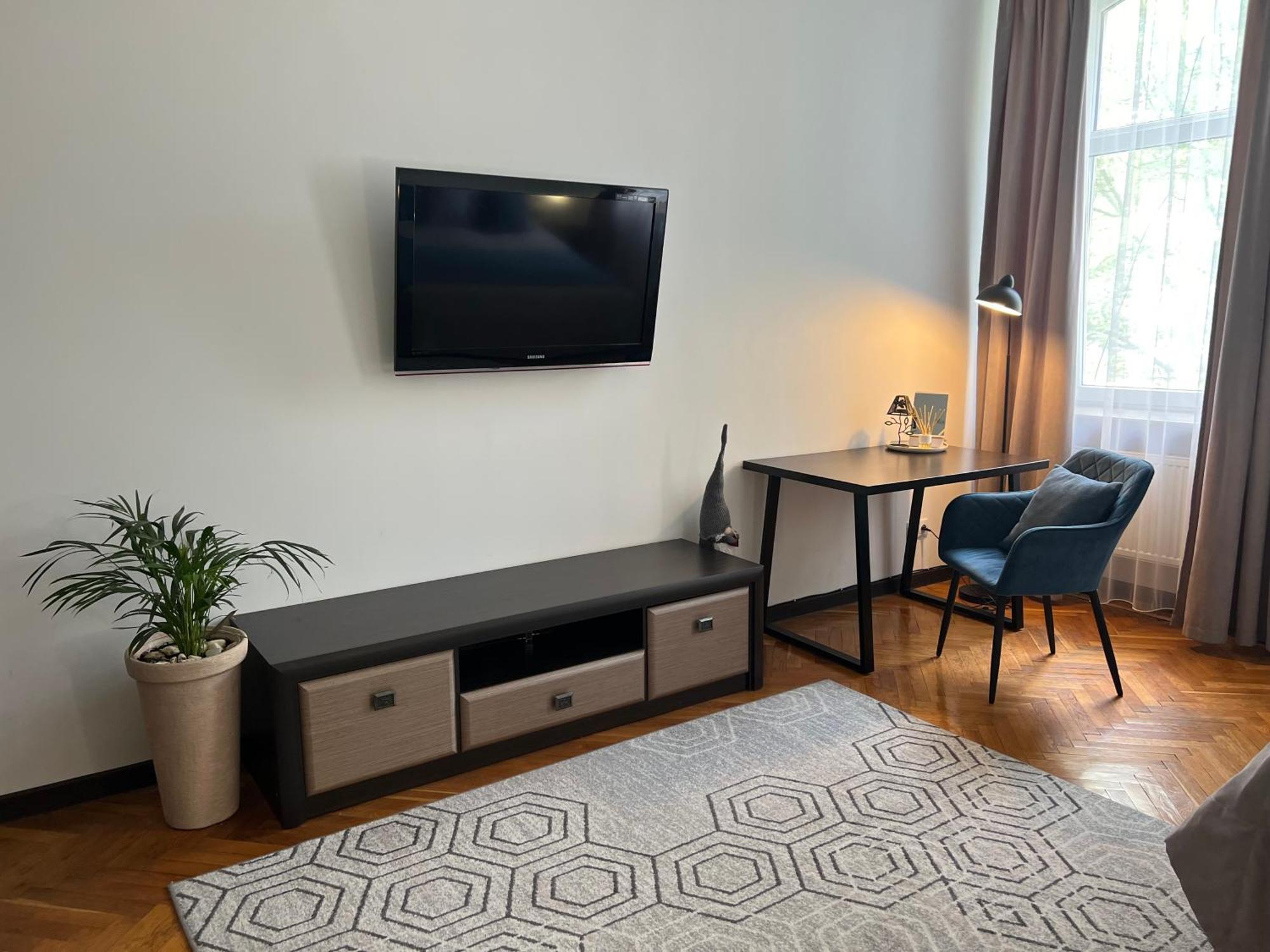 Wonderful Apartment Near The Old City Львов Экстерьер фото