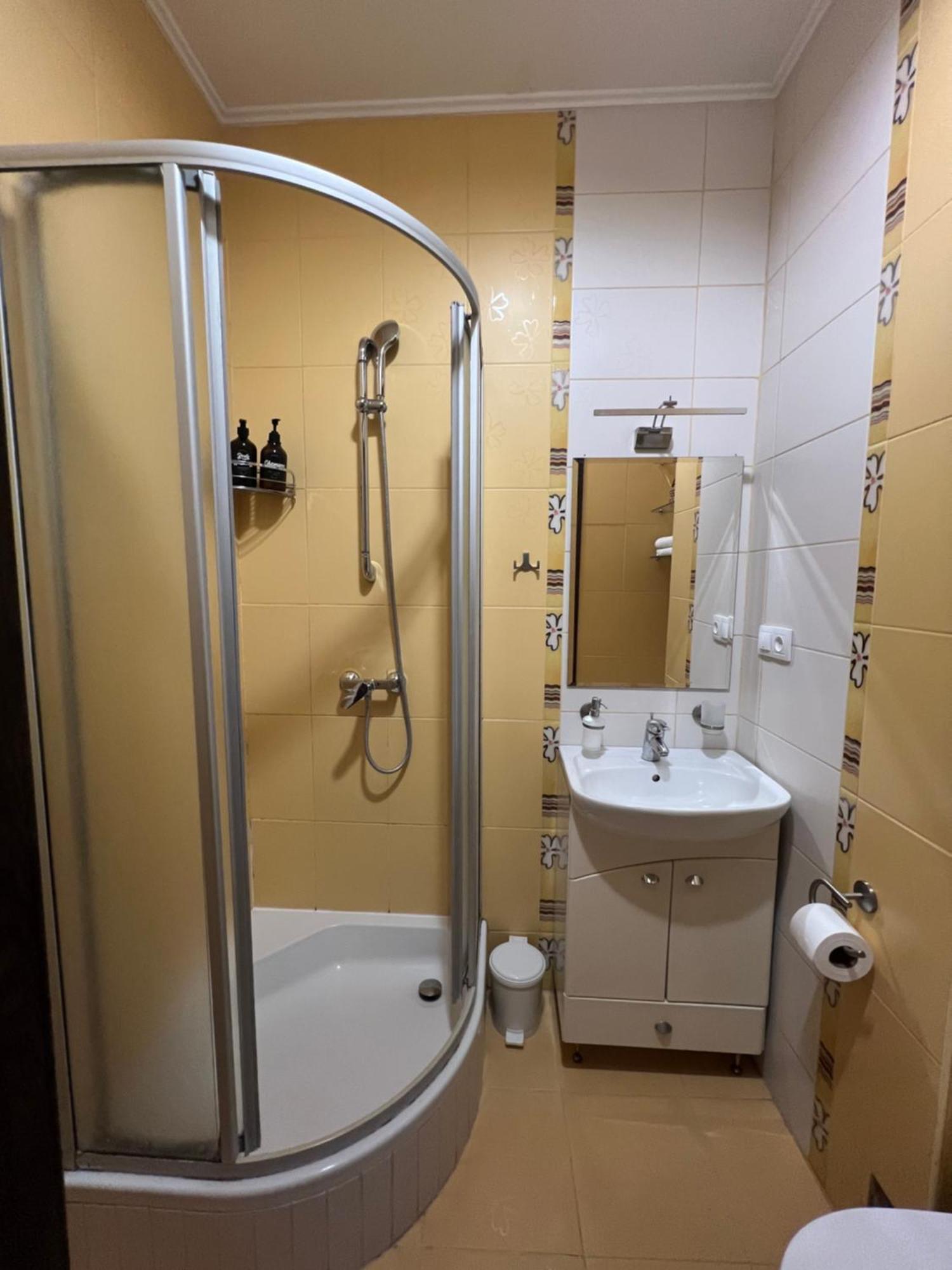 Wonderful Apartment Near The Old City Львов Экстерьер фото